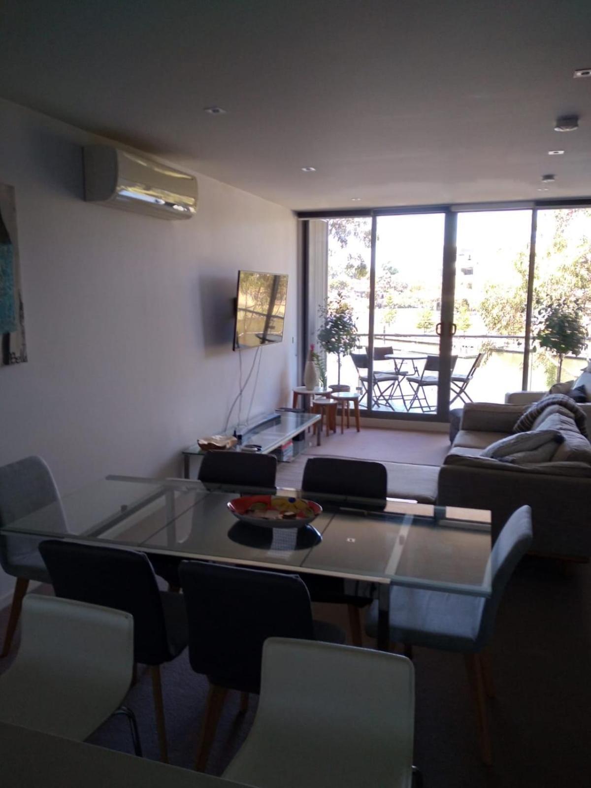 Marina View Apartment On The Maribyrnong River, Melbourne Eksteriør billede